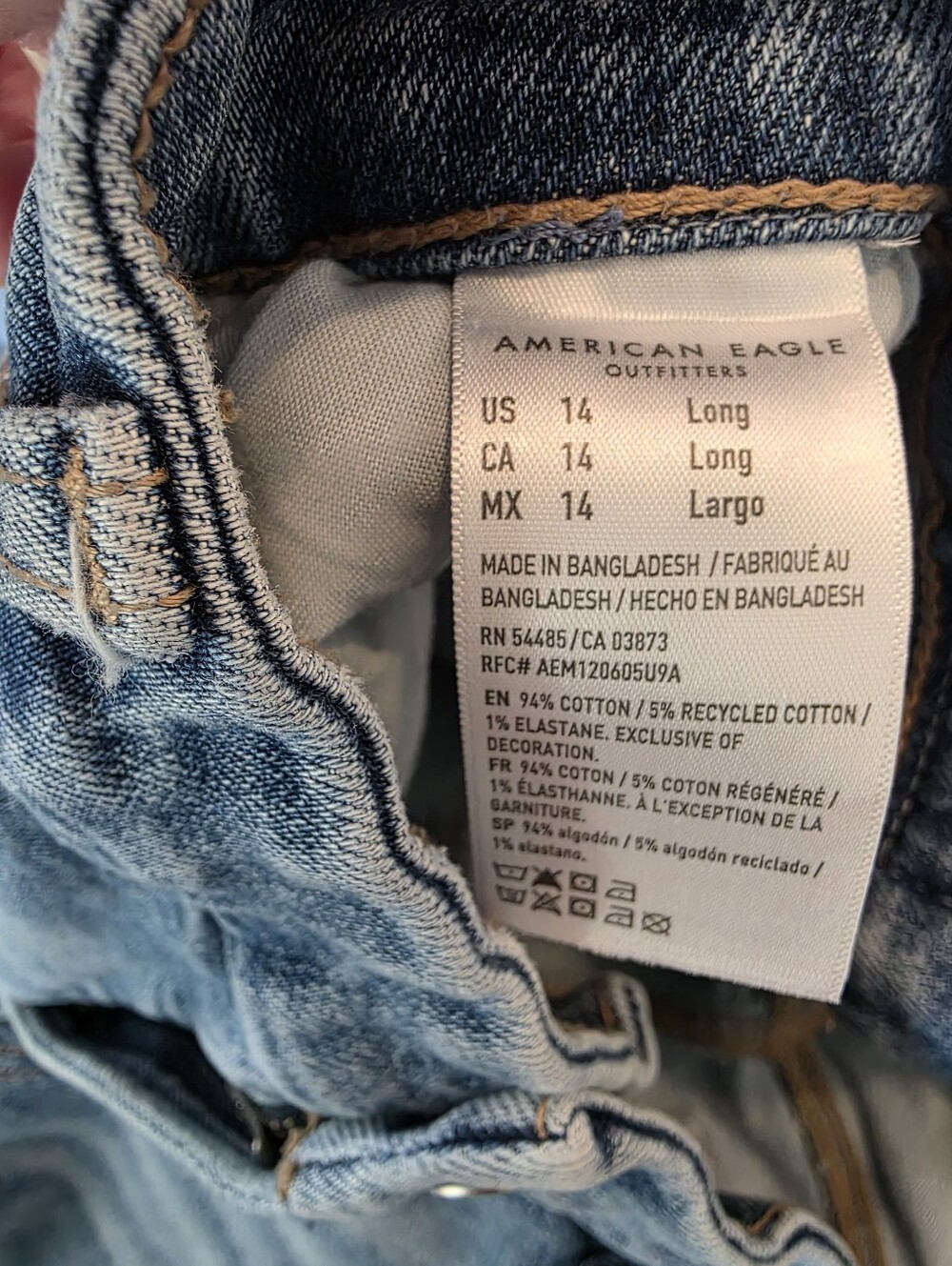 American Eagle Distressed Ripped Knee Jeans Light Wash Straight Leg - Picture 5 of 8